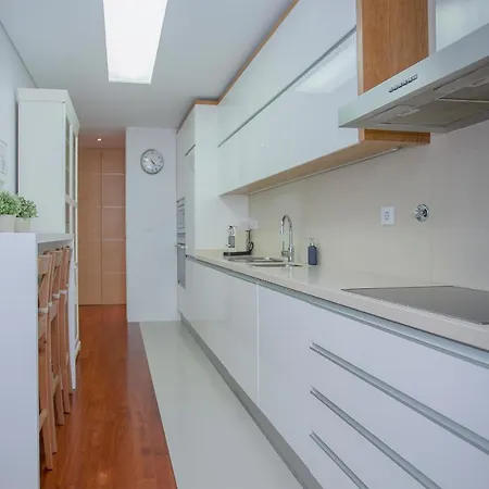 Liiiving - Bdv Red Porto