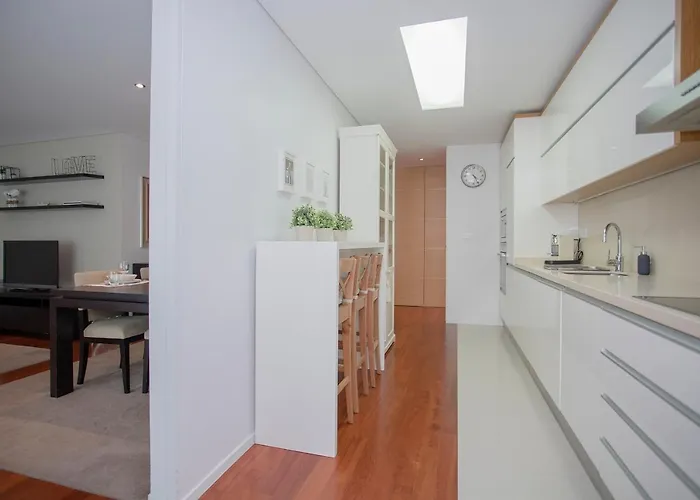 Liiiving - Bdv Red * Porto