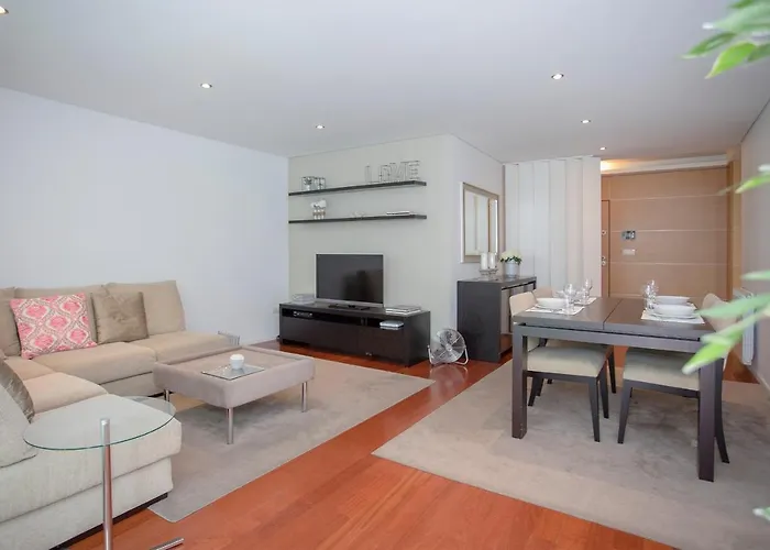 Liiiving - Bdv Red * Porto