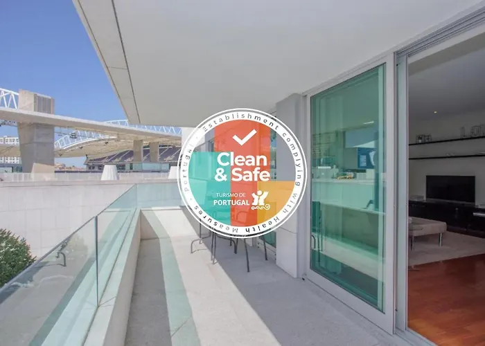 Liiiving in Porto - Balcony Dragão View